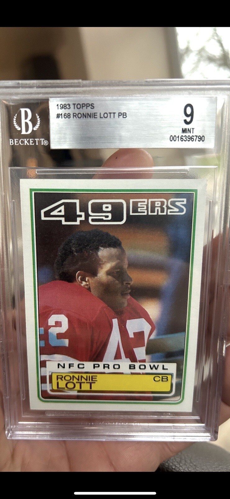 1983 Topps Ronnie Lott pro bowl # 168 graded BGS 9