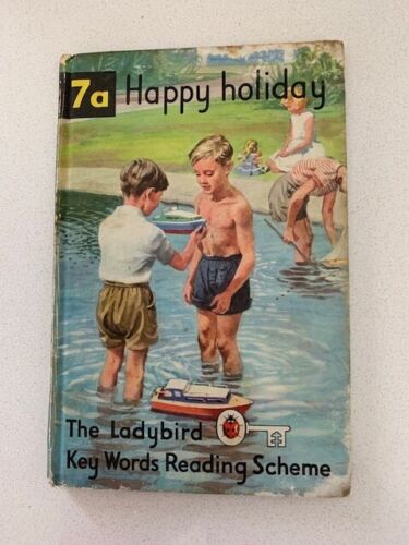 Happy Holiday Ladybird Key Words Reading Scheme 7a 2/6 NET - Picture 1 of 1