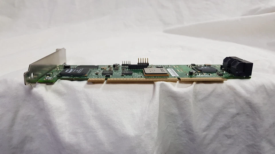 AMCC 3WARE 9550SXU-4LP PCI-X 4-Port SATA II Storage RAID Controller Card - Image 4 of 4