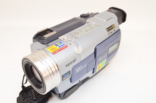 SONY Handycam Recorder DCR-TRV300K Digital8 w/ original box from Japan Used - Picture 8 of 16