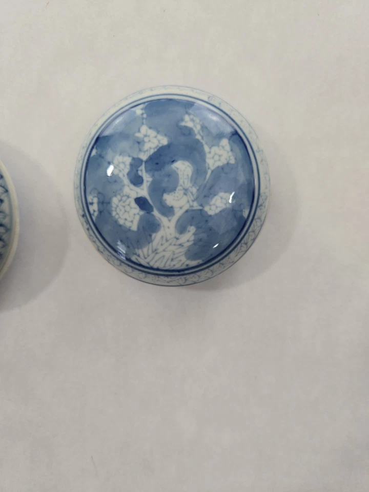 Caja de porcelana Rouge, caja de baratijas de porcelana de 2 piezas con palomas en flor de cerezo Foto 2 de 4