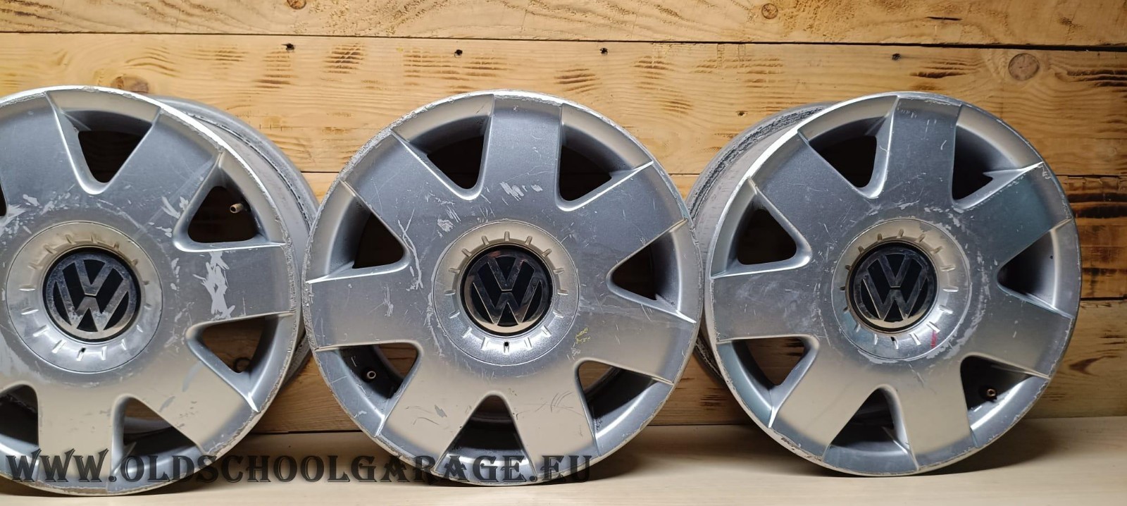Cerchi In Lega Volkswagen Polo 4 Serie (Da Restaurare) foto 3