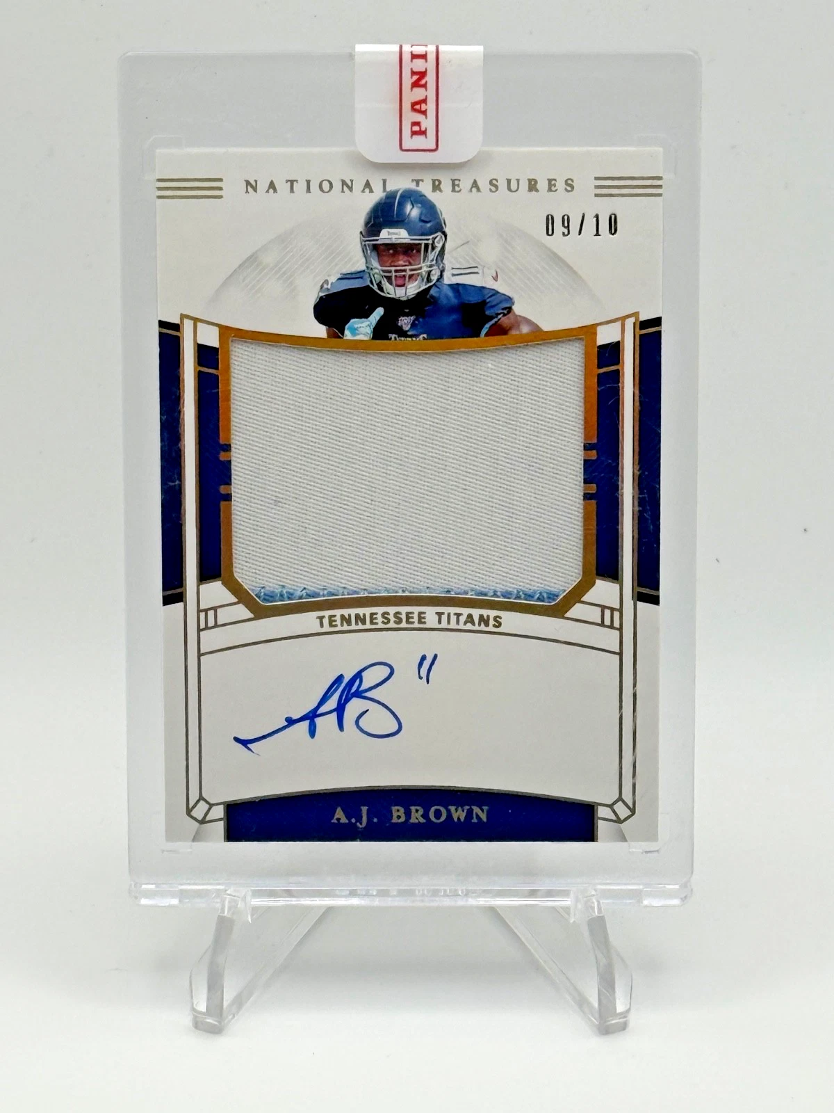 AJ Brown Panini National Treasures Rookie Material Signatures #RMSAJ Holo Gold