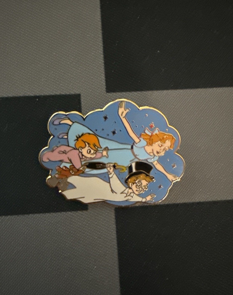 DISNEY WDW 2000 PETER PAN THE DARLING CHILDREN FLY WENDY JOHN & MICHAEL PIN