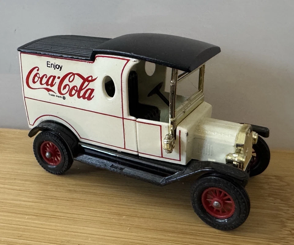 MATCHBOX 3 CVINTAGE YESTERYEARS CHIVERS, COKE, SMITH'S - Image 2 of 4