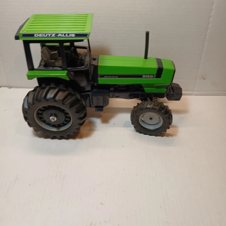 Tractor de juguete Deutz-Allis 9150 1/16 verde fundido a presión Foto 3 de 4