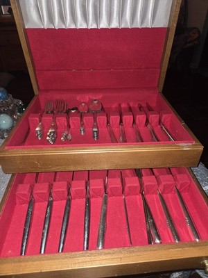1847 Roger's Bros Adoration 45pc Sterling silver  Wood Case Red Lined