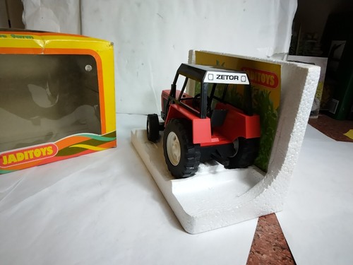 Vintage Rare Zetor Farm Tractor From Jaditoys Fantastic Condition Plastic Model - Imagen 3 de 8
