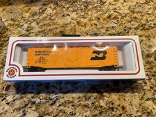 Bachmann HO Scale Train Burlington Northern Box Car