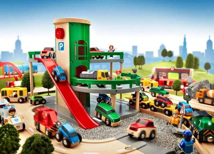 Brio Parking Garage Multi Level Toy Car Playset - Image 2