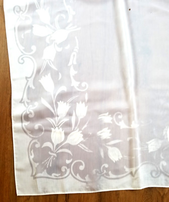 1980s Voile Rectangle Wedding Banquet Tablecloth White Frosted Tulip 64'' x 103''