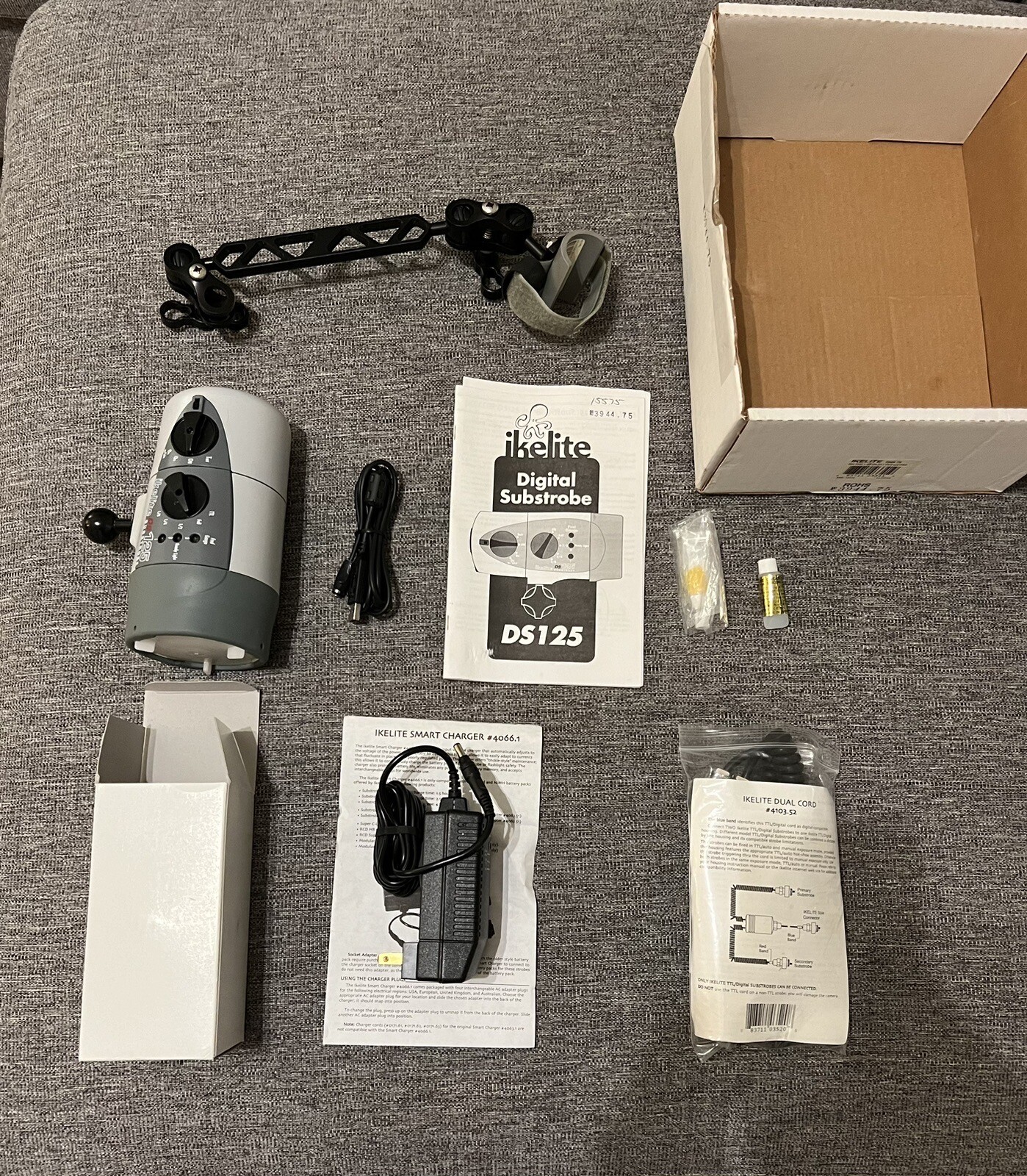 Ikelite Digital Substrobe DS125 Lightly Used with arm, dual cord, smart ...