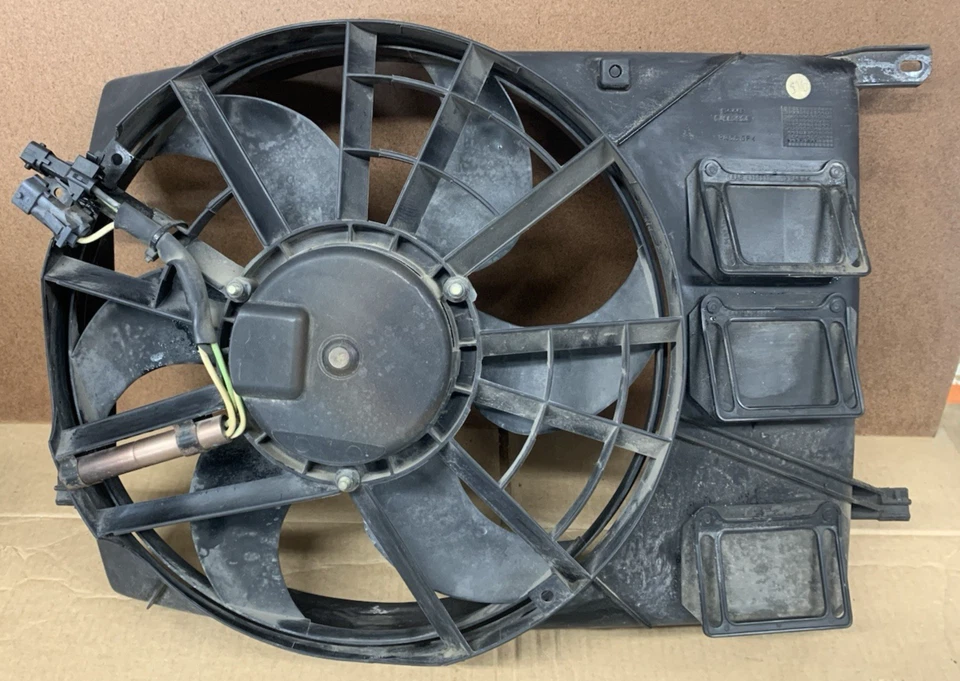 94-2002 Saab 900 Turbo 9-3 Electric Radiator Fan with Shroud & resistor 4877015 Foto 4 de 4