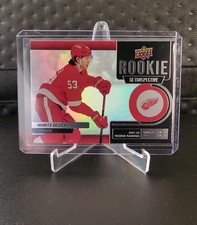 Moritz Seider 2022-23 Upper Deck Rookie Retrospective RR-17 Red Wings RC