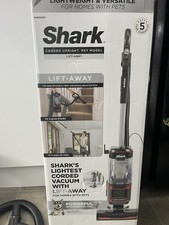 Shark corded upright lift away Pet model Vacuum cleaner+ 3 brand new attachments