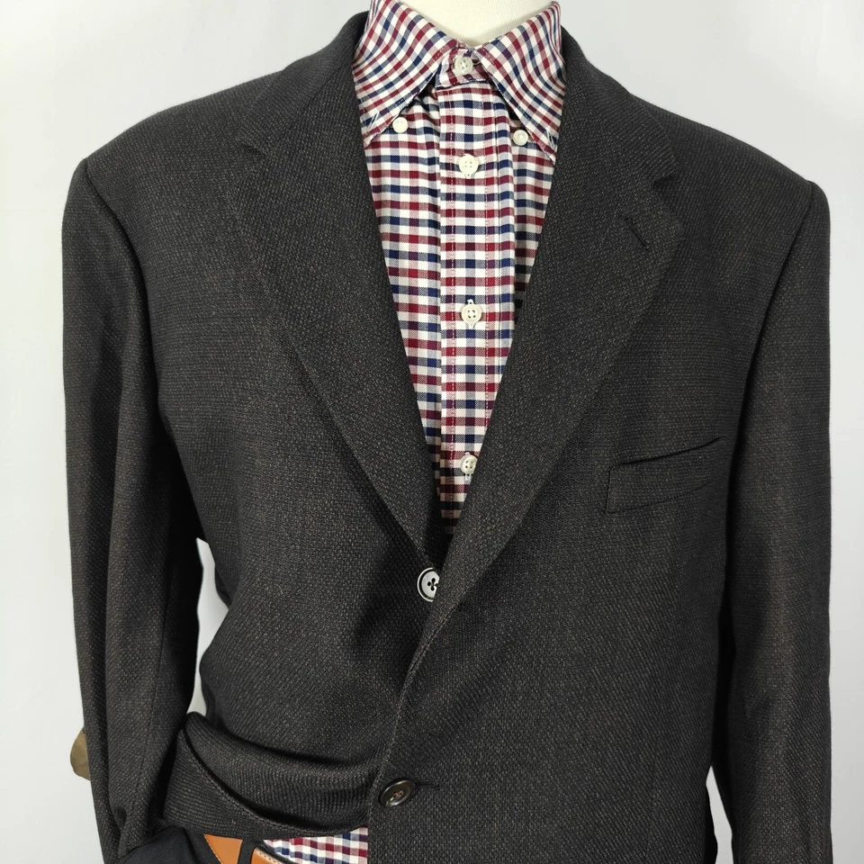 Casaco esportivo masculino Daniel Hechter blazer três botões marrom escuro lã penteada 46R - Imagem 2 de 4