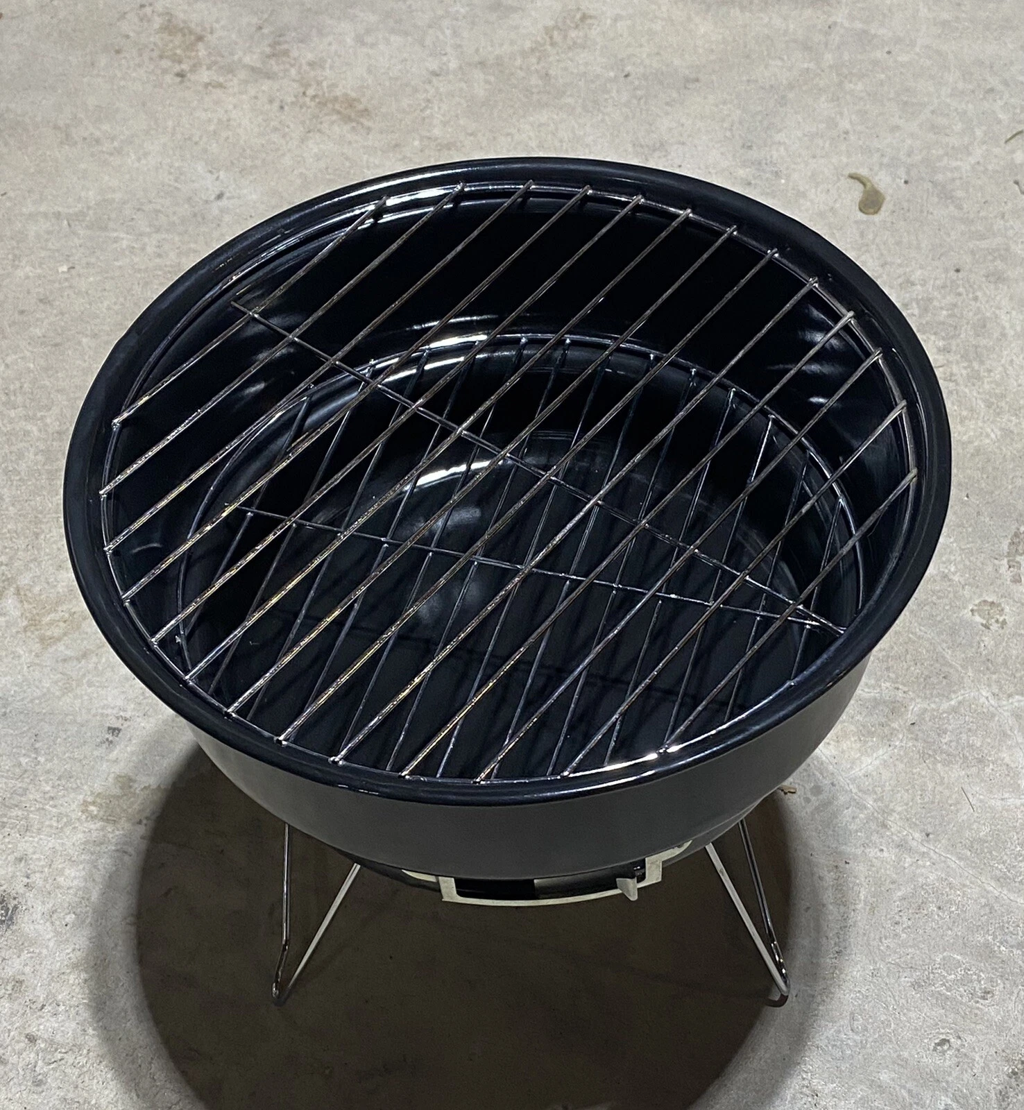 10” Charcoal Grill With Cooler Case