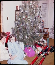 Mom & daughter Christmas Tree & presents - vintage Stereo Realist slide #365