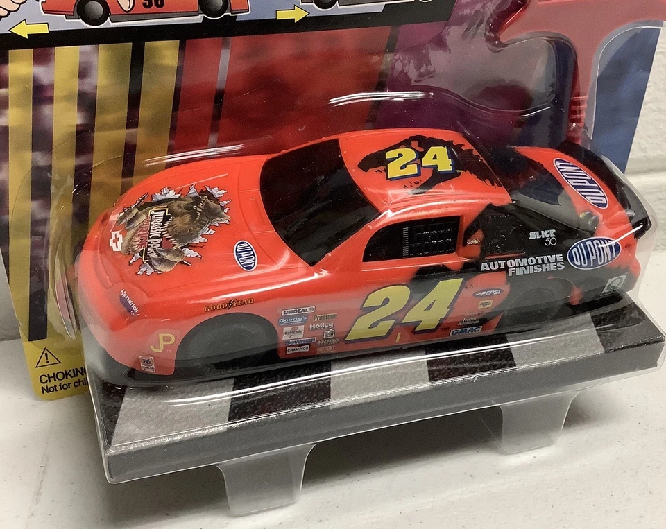 Nascar Jeff Gordon #24 escala 1/32 Rip Cord Racer Dupont Jurassic Park Foto 2 de 4