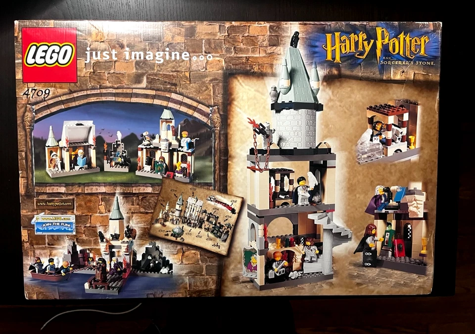 LEGO Harry Potter Set 4709: Castillo de Hogwarts 2001 - Precintado en Caja Foto 2 de 4
