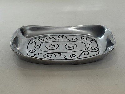 Wilton Armetale Bread Tray Serving Dish Pewter Metal Scroll Design 9.25 