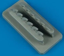 Quickboost 1/32 P51B Exhaust 32093 for Trumpeter