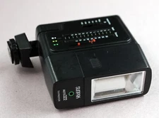 Sunpak Auto 322 Thyristor Flash For Universal Hot Shoe Cameras Used Working Well