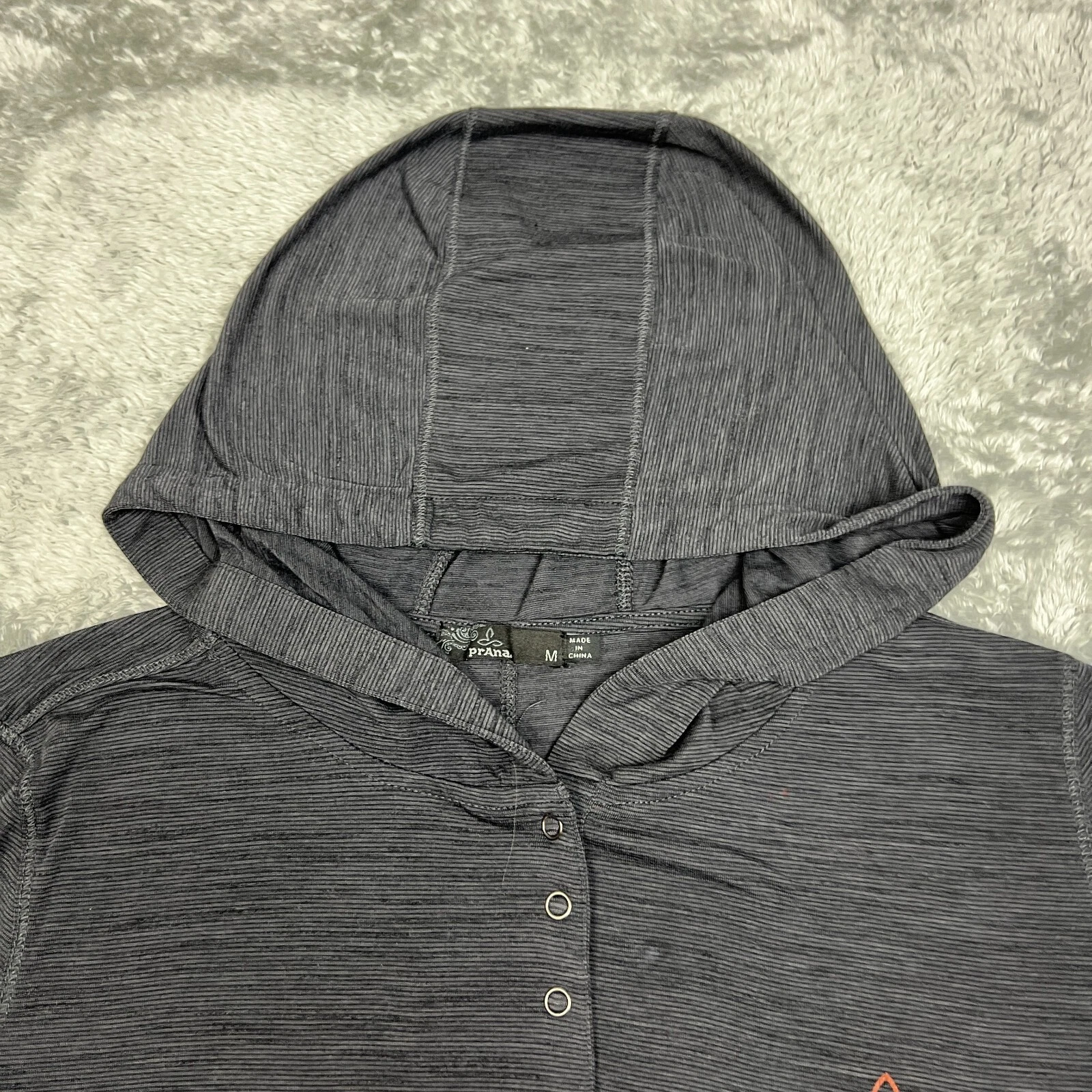 prana popover hooded long sleeve flow genome project shirt