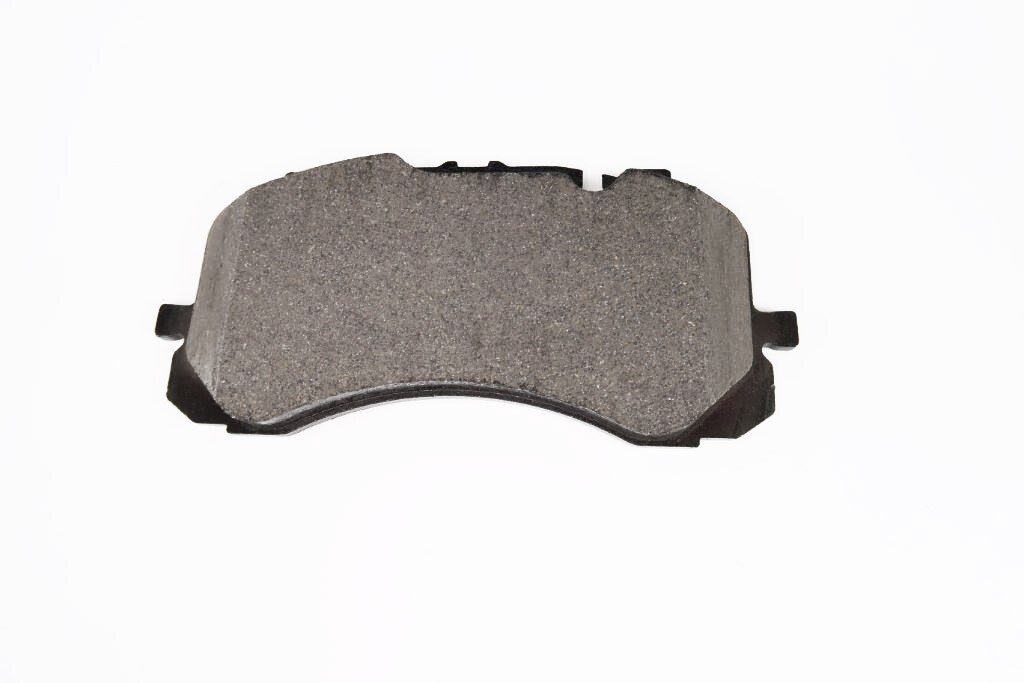 Bentley Bentayga front brake pads and rotors low dust