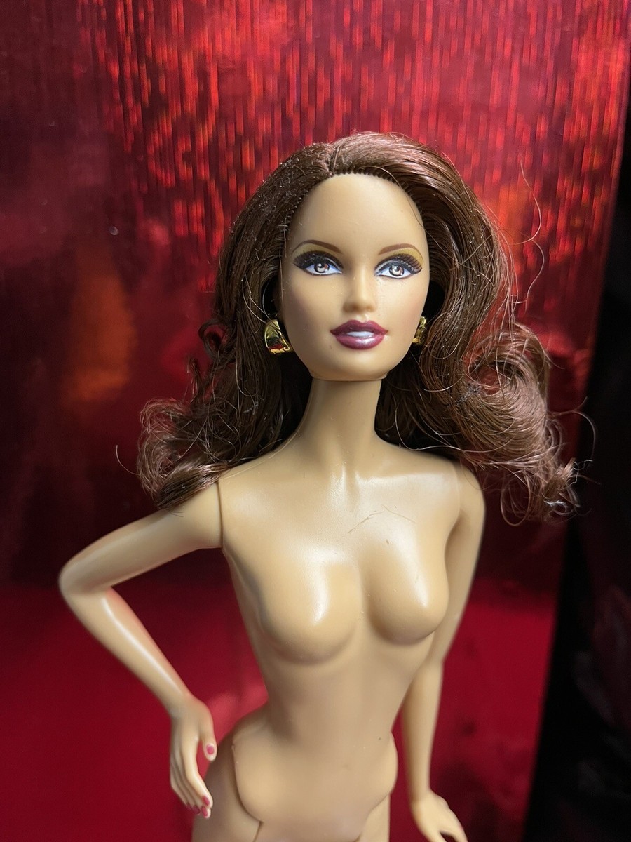 Barbie Basics Swimsuit Collection 003 No Lara Head Mould Nude