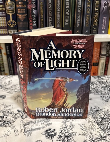A Memory of Light - Robert Jordan & Brandon Sanderson (Hardcover) 1st/1st, VG