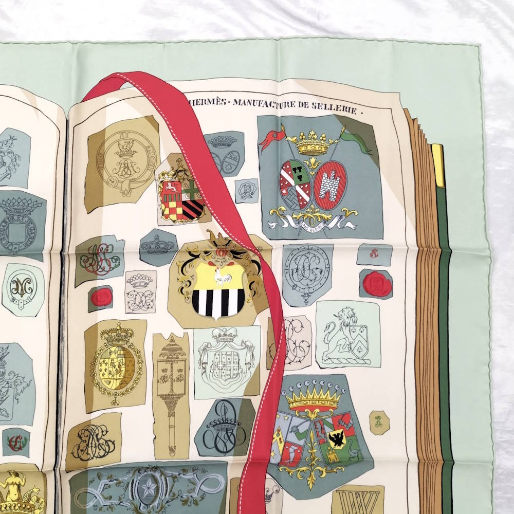 Hermes scarf KARE90 CHIFFRES ET MONOGRAMES ANNEE Drawings and symbols 100 thumbnail 3