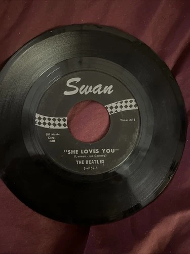 Beatles SHE LOVES YOU 1964 Swan 45 rpm VG+ HEAR IT HERE
