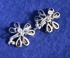 VTG RHINESTONE EARRINGS FLOWER PETAL DESIGN SILVER TONE PRONG SET CLEAR CLIP ON — photo 8