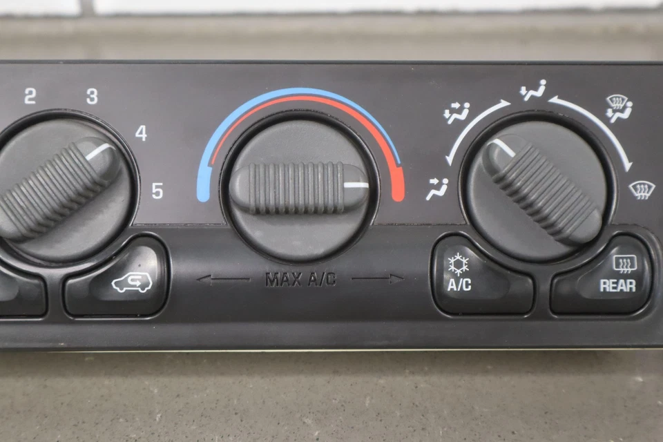 99-02 Chevy Silverado 2500HD Temperatura Climatizador Descongelación Trasera 15054698 Foto 4 de 4