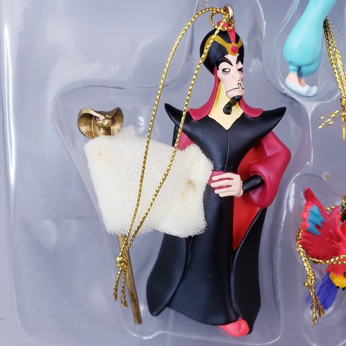 Disney Storybook Christmas Collection Aladdin Ornament Set - Bild 14 von 15