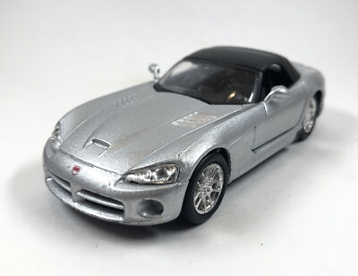 Welly Silver 2003 1/43 2003 Dodge Viper SRT 10 Pull Back Die Cast