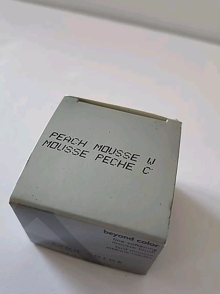  Avon Foundati Beyond Color Line Softening Mousse Foundation PEACH New NOS .6 oz - Image 2 of 4