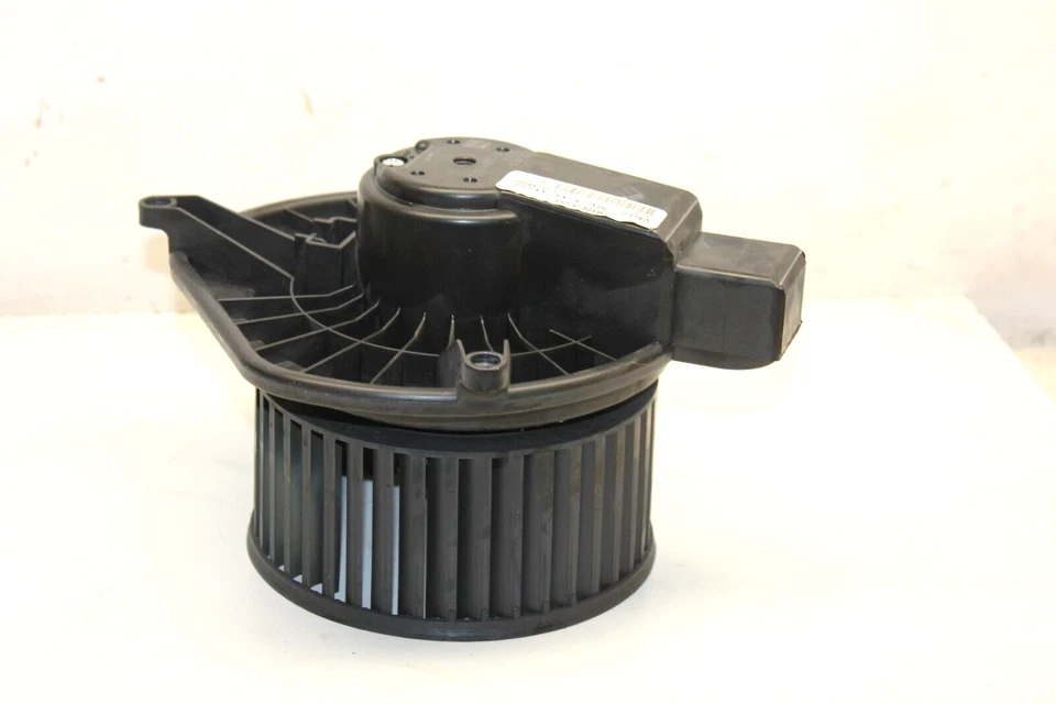Motor soplador de aire acondicionado para Dodge Nitro 2009-2011 Jeep Liberty 2010-2012 (VN53) Foto 2 de 4