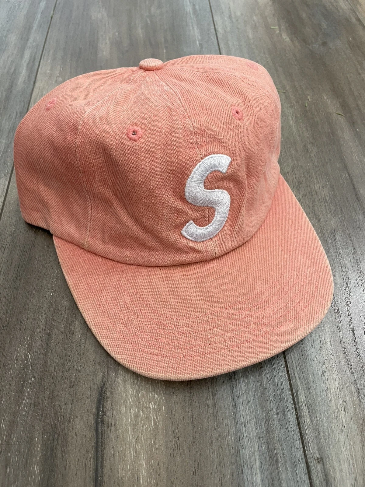 Casquette chapeau rose logo Supreme S
