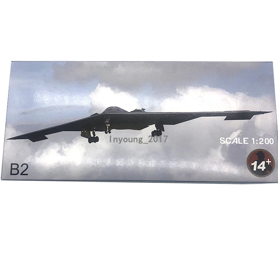 1:200 Northrop Grumman B-2A Spirit Stealth Bomber 2004 Diecast Airplane Model - Image 2 of 4