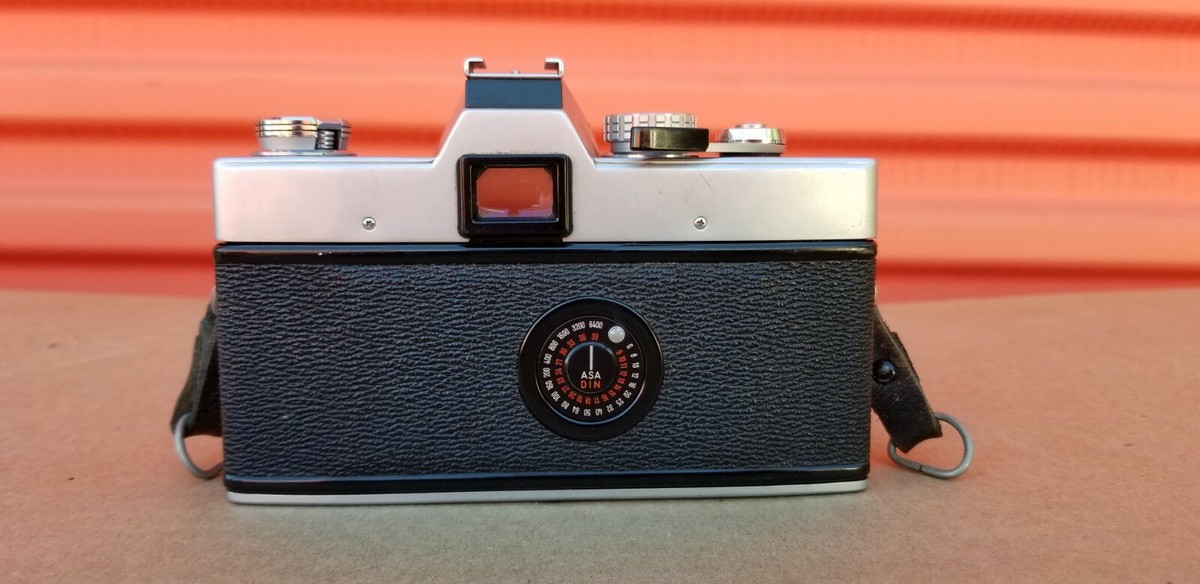 Minolta SRT 101 SLR 35mm Camera with 55MM F1;7 MC PF Rokkor Lens