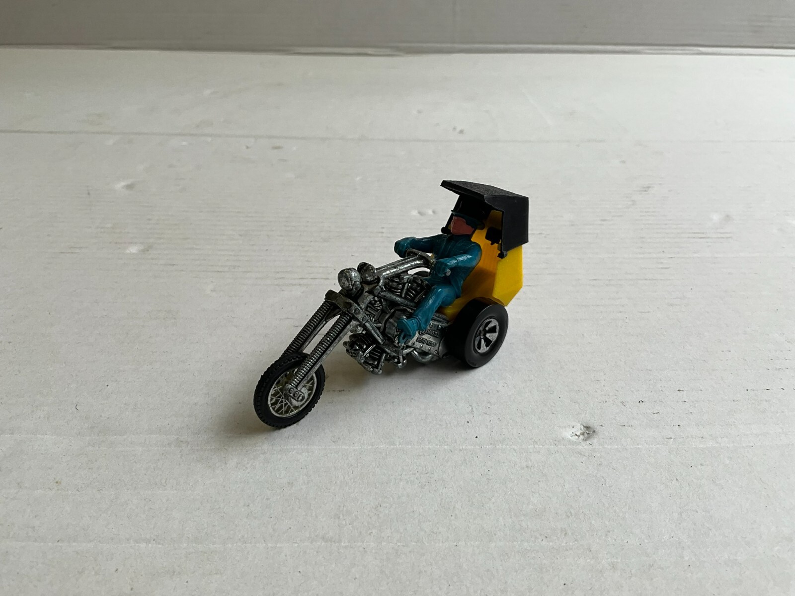 Vintage Hotwheels Rumblers Revolution Motorcycle Chopper Top Hat Blue Rider eBay