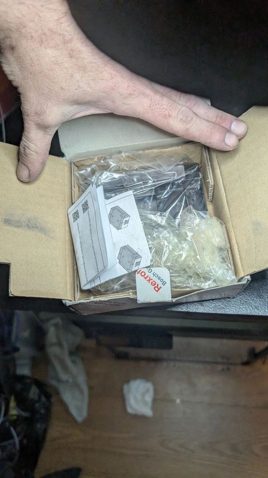 R167129420 Rexroth slider guide rail - Image 2 of 3