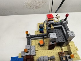 LEGO Minecraft: The Desert Outpost (21121) 100% Complete No Box