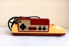 Nintendo Famicom Console Bundle w/ Mickey Mouse: Fushigi no Kuni no Daibouken