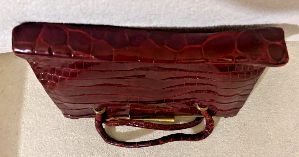 Bolso de Mano Vintage Años 60 Marrón Oscuro Cocodrilo Cuero Repujado Cierre Marco Dorado Foto 2 de 4