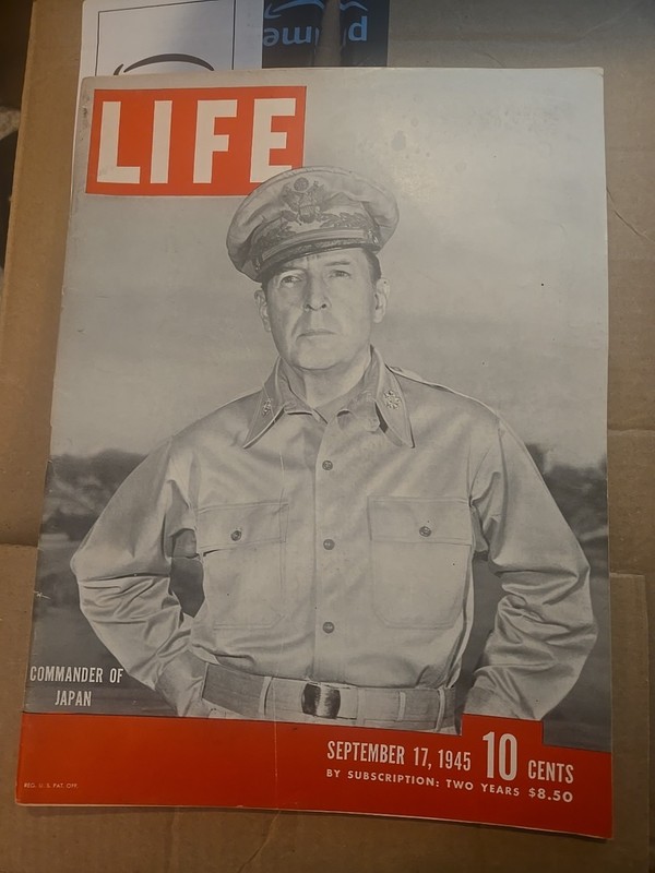 Life Magazine September 27 1944. Douglass  Macarthur WWII