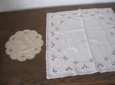 Alte Mitteldecke Hardanger Stickerei 64 x 64 cm + rundes Deckchen Ø 30 cm