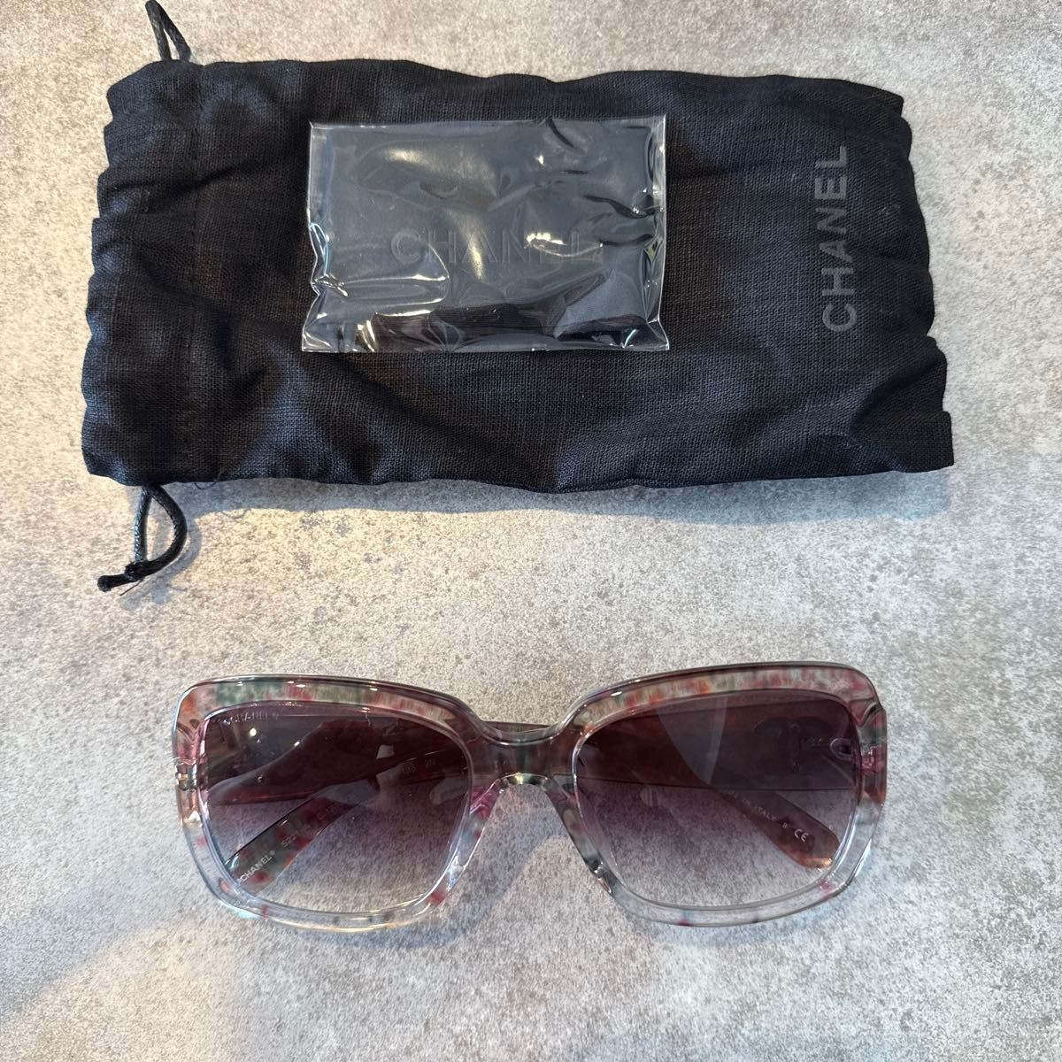 CHANEL New Unused Sunglasses Luxury Designer Eyewear